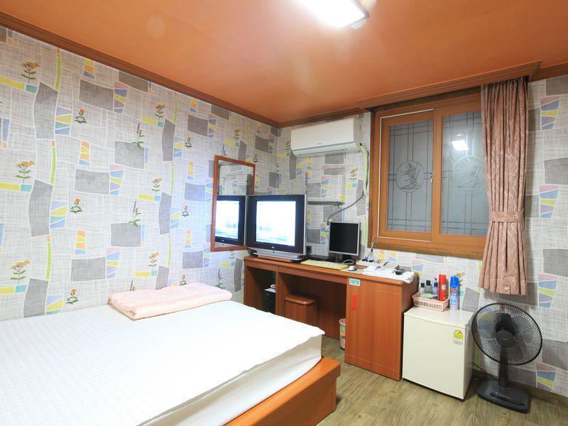 Busan Inn Motel Εξωτερικό φωτογραφία